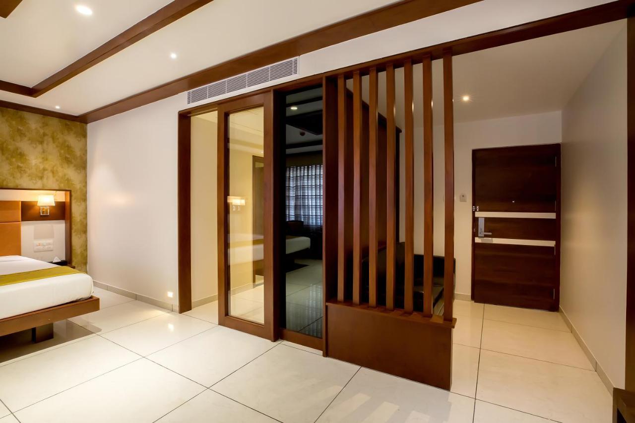 Hotel The Fern Residency Vijayapura Bijāpur Exterior foto
