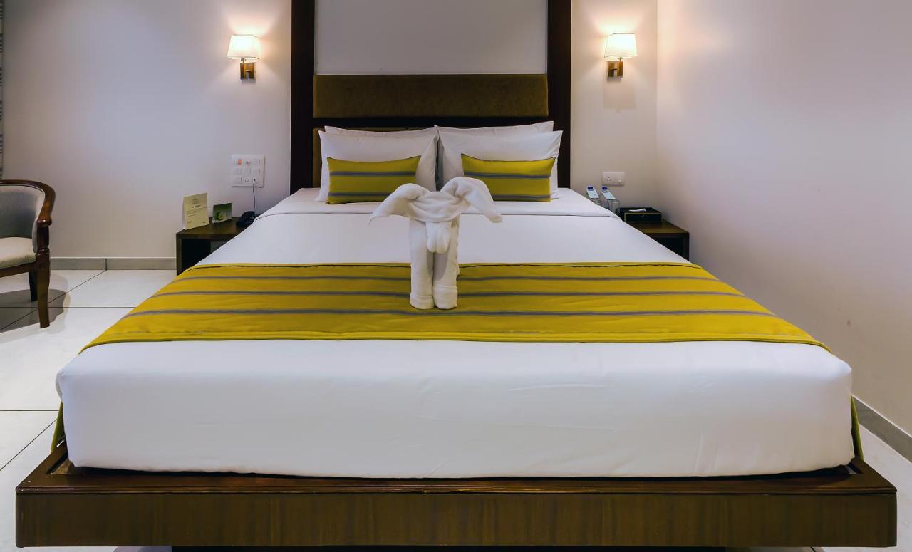 Hotel The Fern Residency Vijayapura Bijāpur Exterior foto