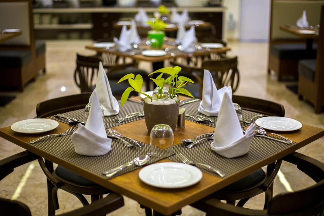 Hotel The Fern Residency Vijayapura Bijāpur Exterior foto